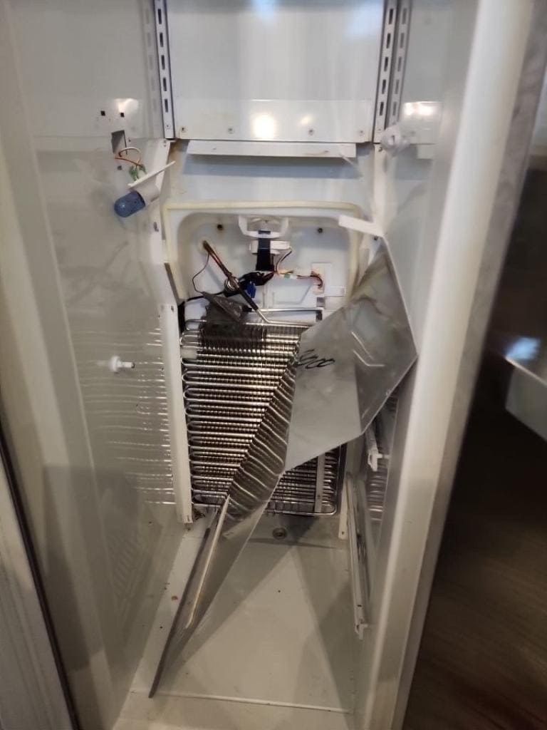 Refrigerator defrost and drain repair in Richmond Hill - image 7