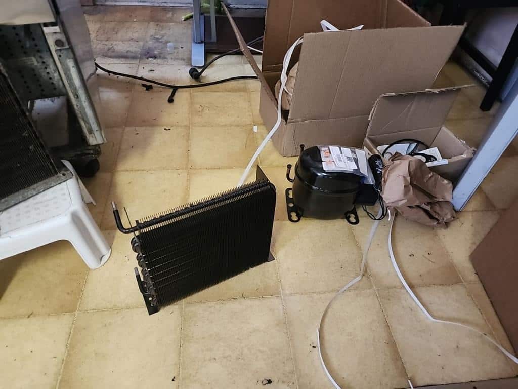 True commercial fridge cooling repair - image 11